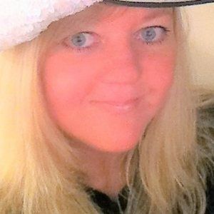 Meet your Posher, Renee